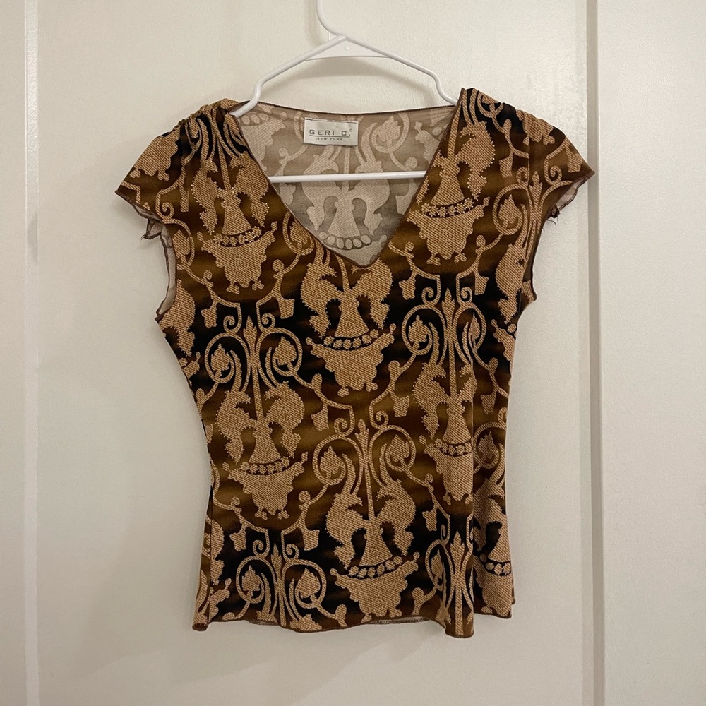 Vintage 90s Mobwife Streetwear V-Neck Printed‎ Cap Sleeve Top in Brown & Black